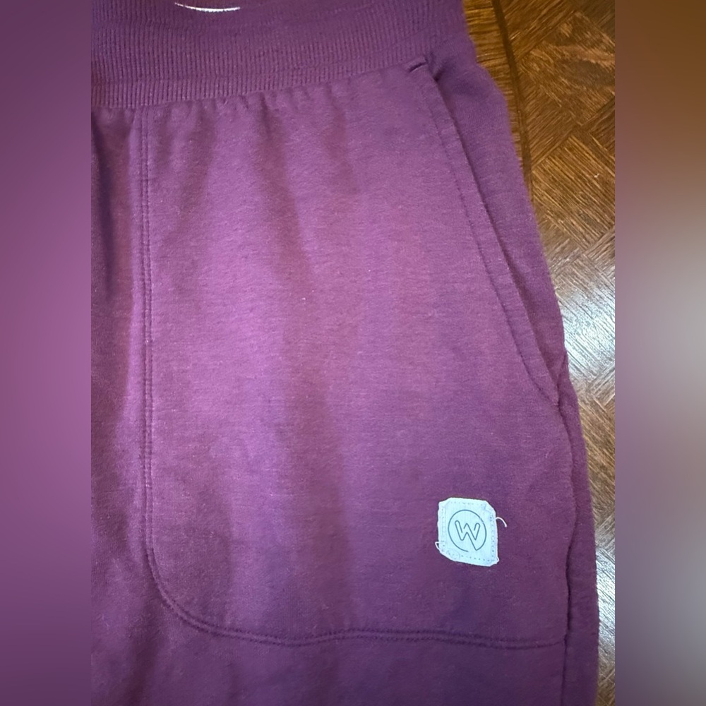 We Wander Purple Capri Sweatpants - Picture 4 of 6